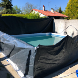 Accessoires et Produits d'Entretien : Astuces et Solutions pour une Piscine Impeccable Mauguio